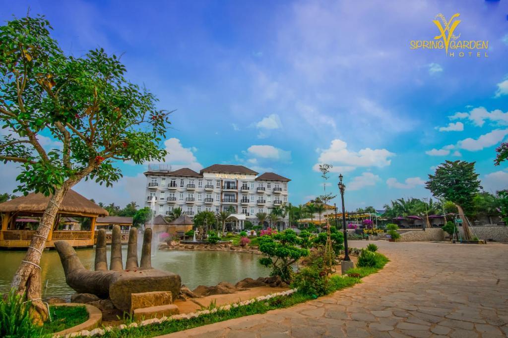 Long Khanh Spring Garden Hotel Lk מראה חיצוני תמונה