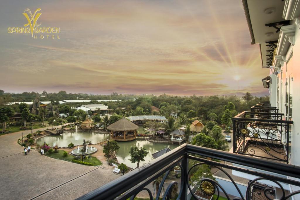 Long Khanh Spring Garden Hotel Lk מראה חיצוני תמונה